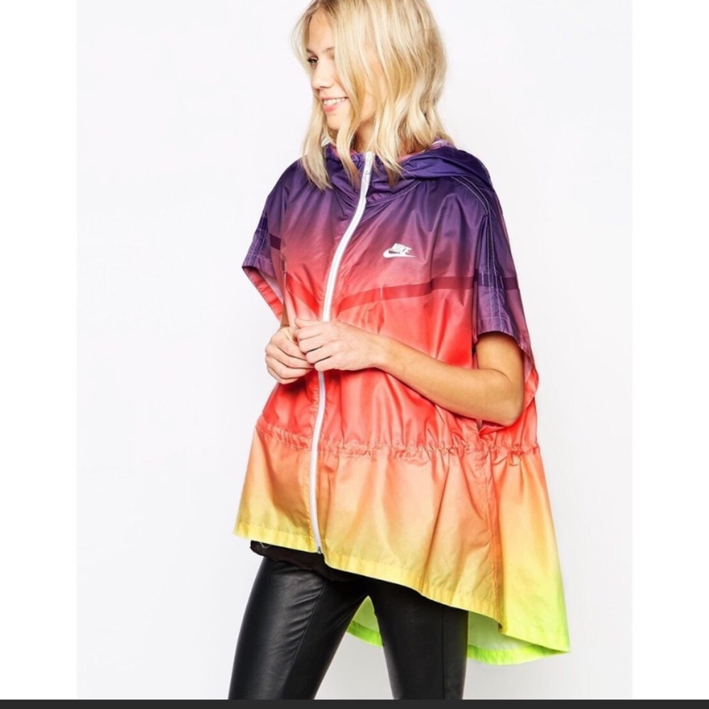 Nike Sunset Short Sleeve Rain Windbreaker Running Poncho